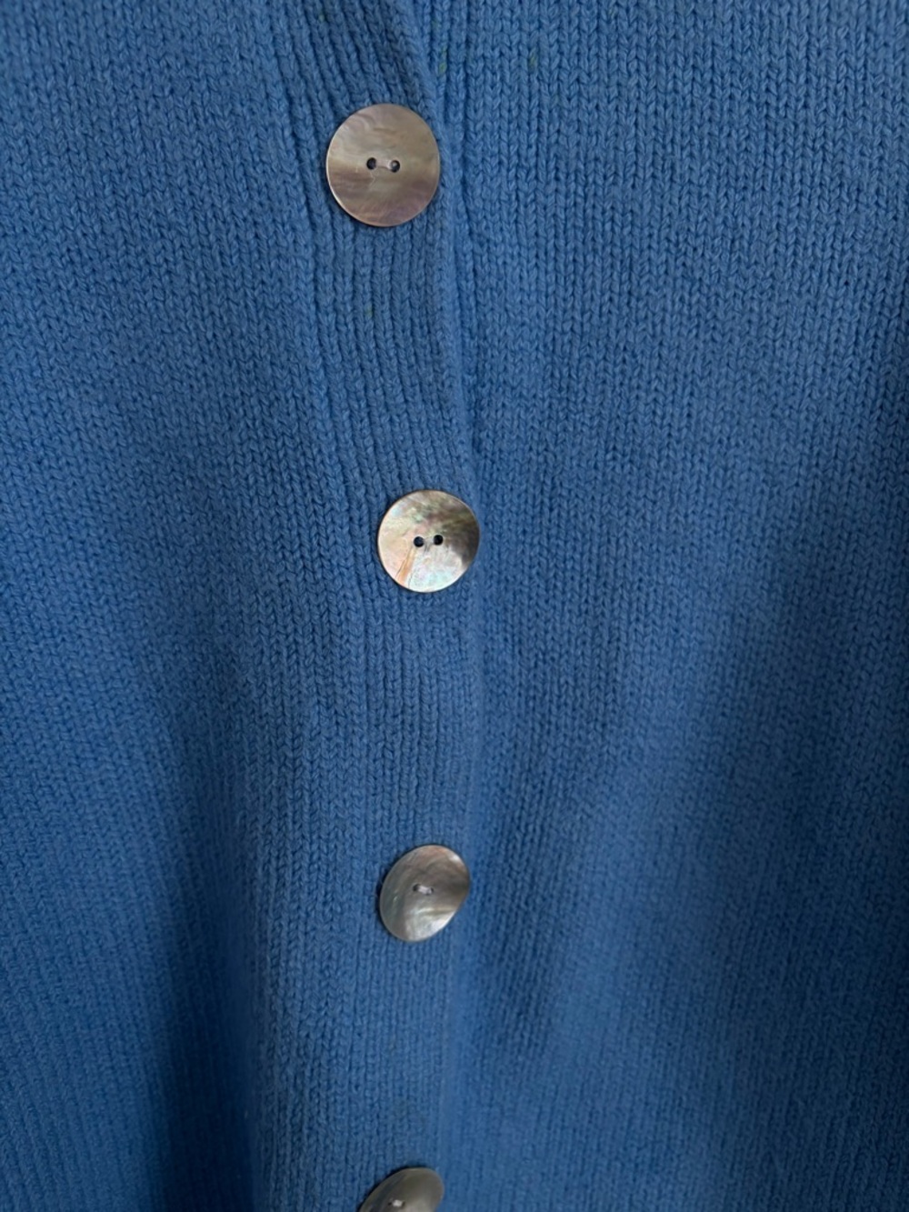 GAP Blue Cotton Blend ButtonUp Cardigan w/ Mother of Pearl Buttons Women’s M - Picture 2 of 6